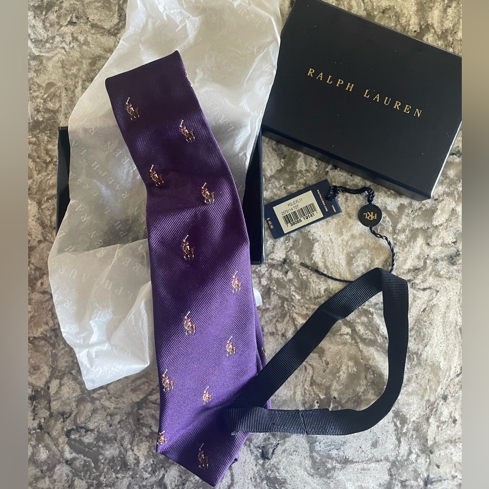 RALPH LAUREN BOYS NECK TIE NAVY BLUE YELLOW HUNTING DOGS SILK MADE IN USA